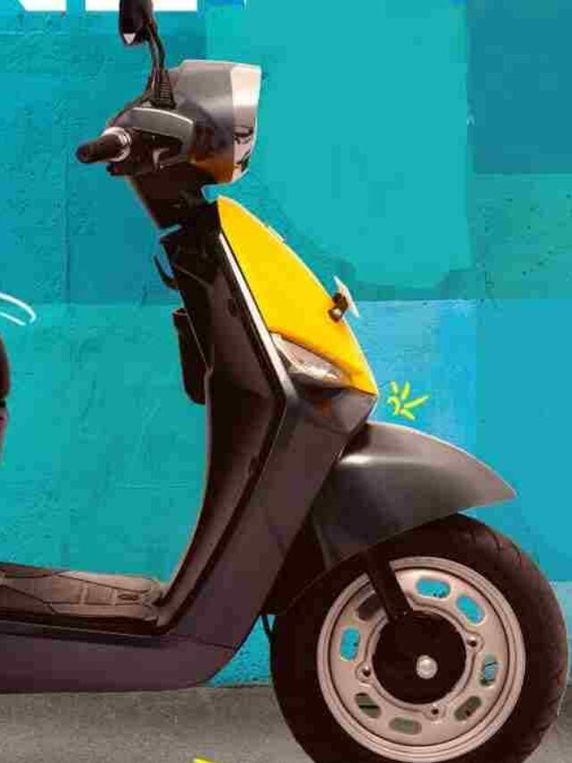 Bgauss C12i Electric scooter IMG2